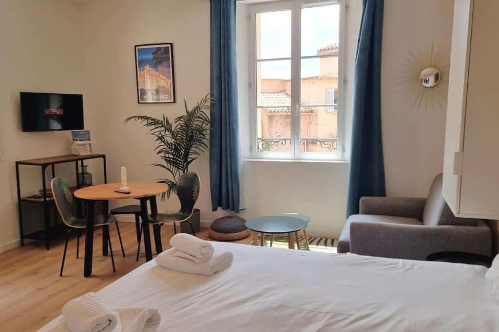 Chic - Climatise - 2 Pas Du Port - Place Aux Herbes Apartamento *